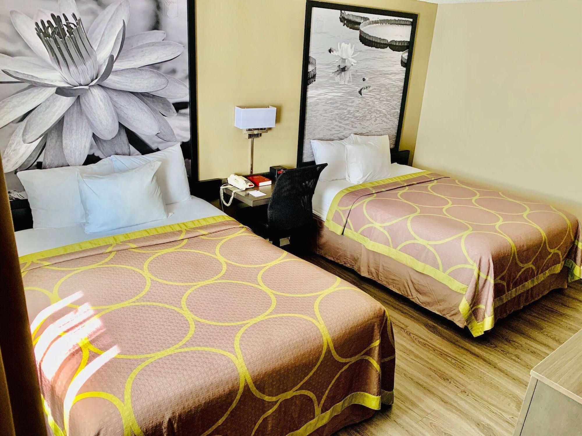 Super-8-Gainesville-I-75-Hospital-University-Area Екстериор снимка